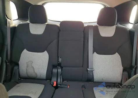 2014 Jeep Cherokee Latitude z USA, uszkodzony, nr VIN 1C4PJLCB2EW101684